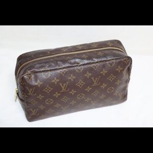 Louis Vuitton Trousse Toilette 28